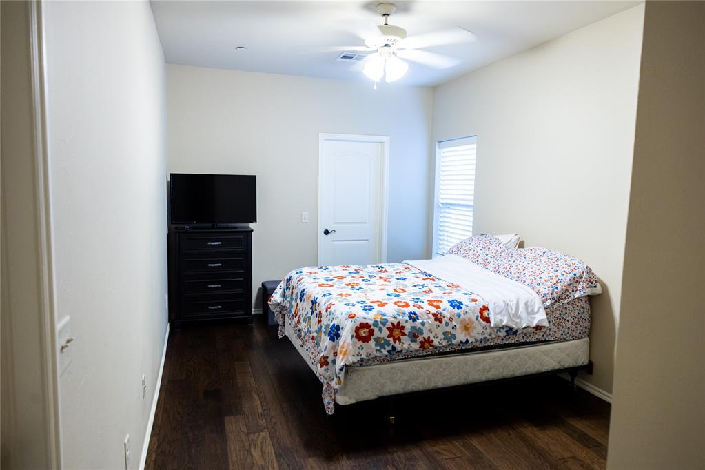 5507 NW 128th Street