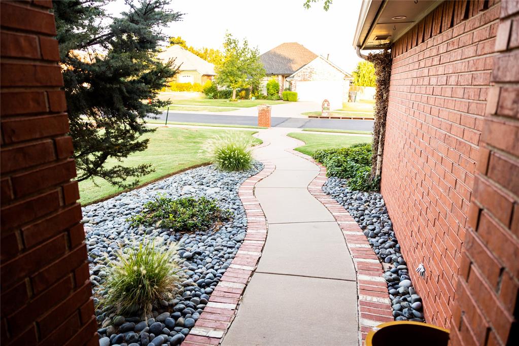 13301 Vandiver Drive