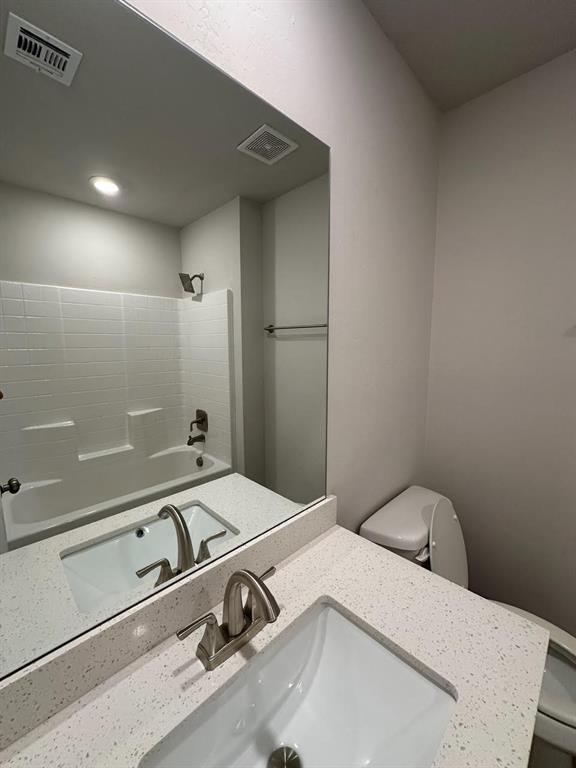 4621 Emerald Knoll Road