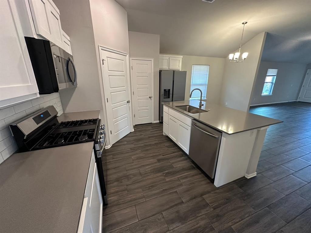 4621 Emerald Knoll Road