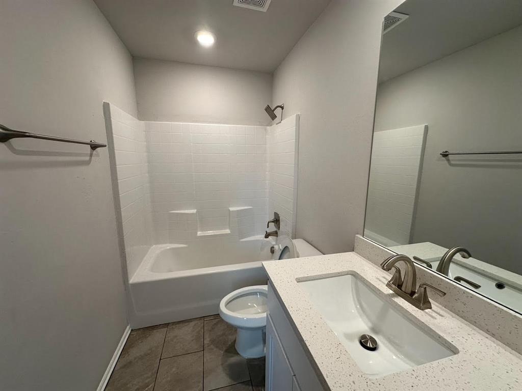 4621 Emerald Knoll Road