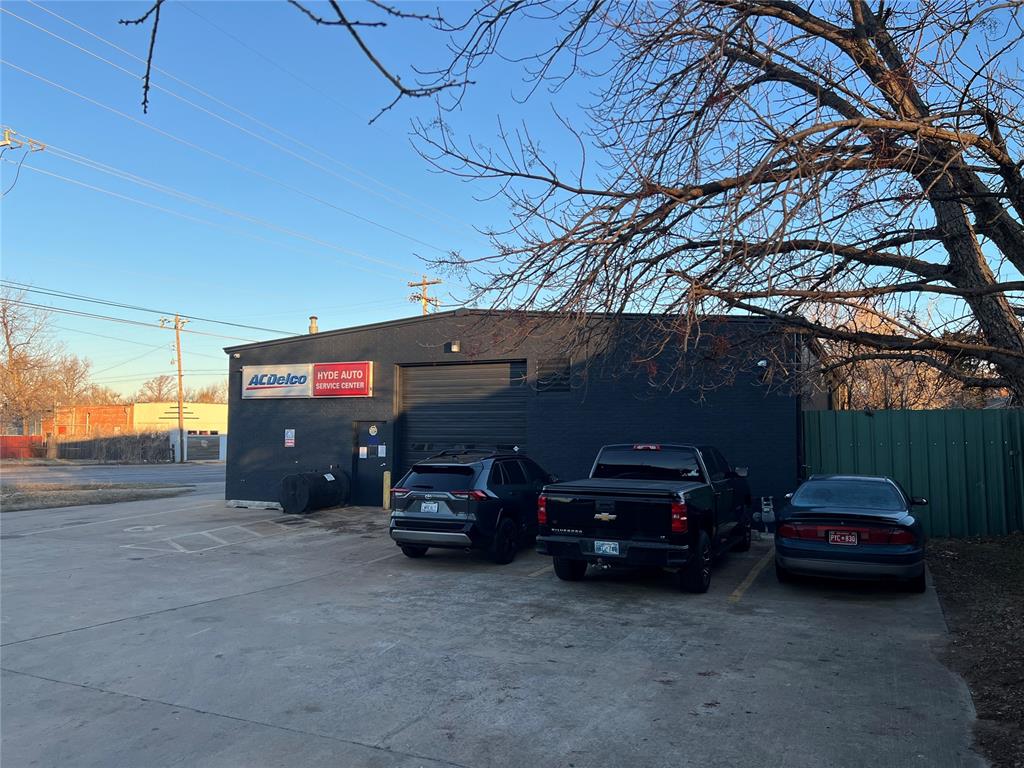 1200 N May Avenue