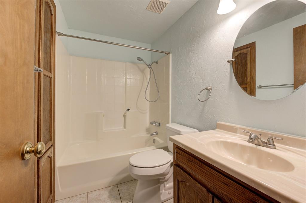 11417 Wallace Avenue