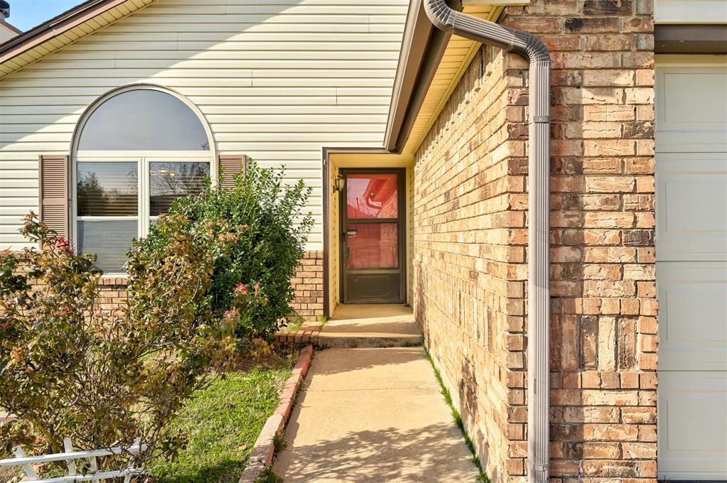 11417 Wallace Avenue