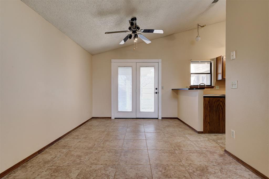 11417 Wallace Avenue