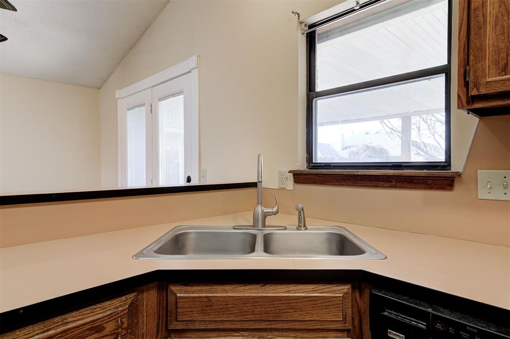 11417 Wallace Avenue