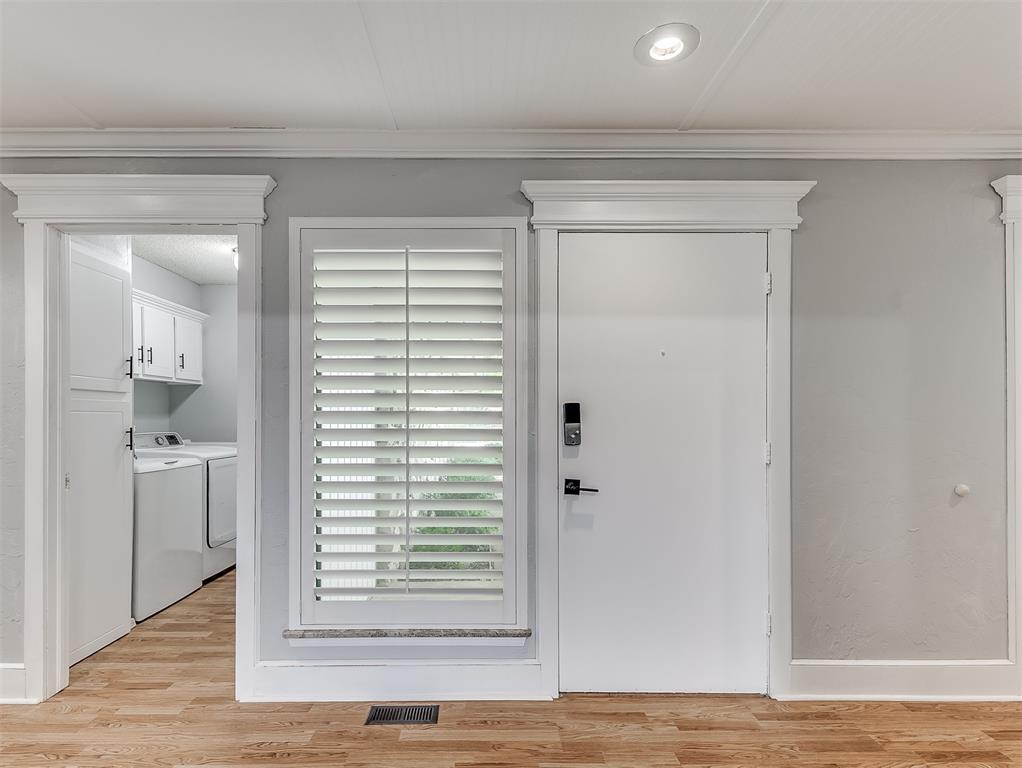 12208 Greenlawn Avenue