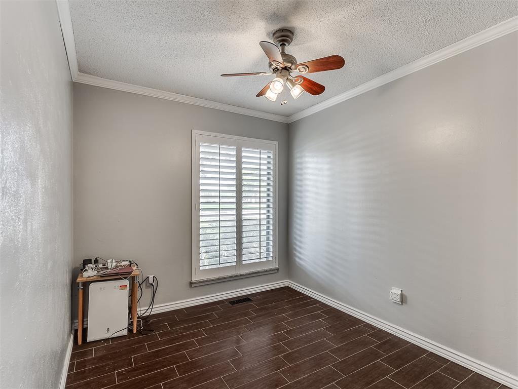 12208 Greenlawn Avenue