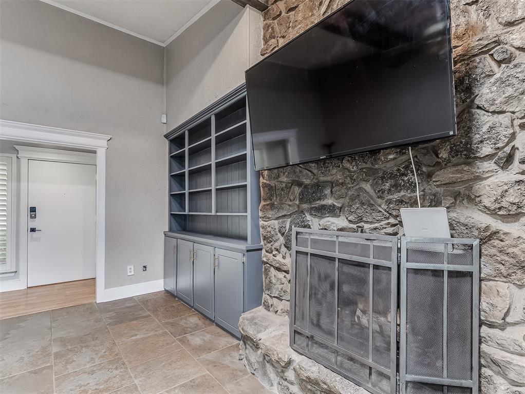 12208 Greenlawn Avenue