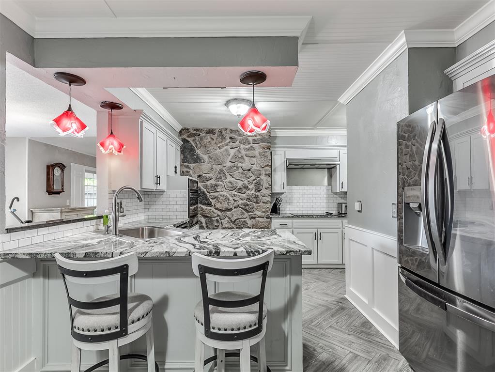 12208 Greenlawn Avenue