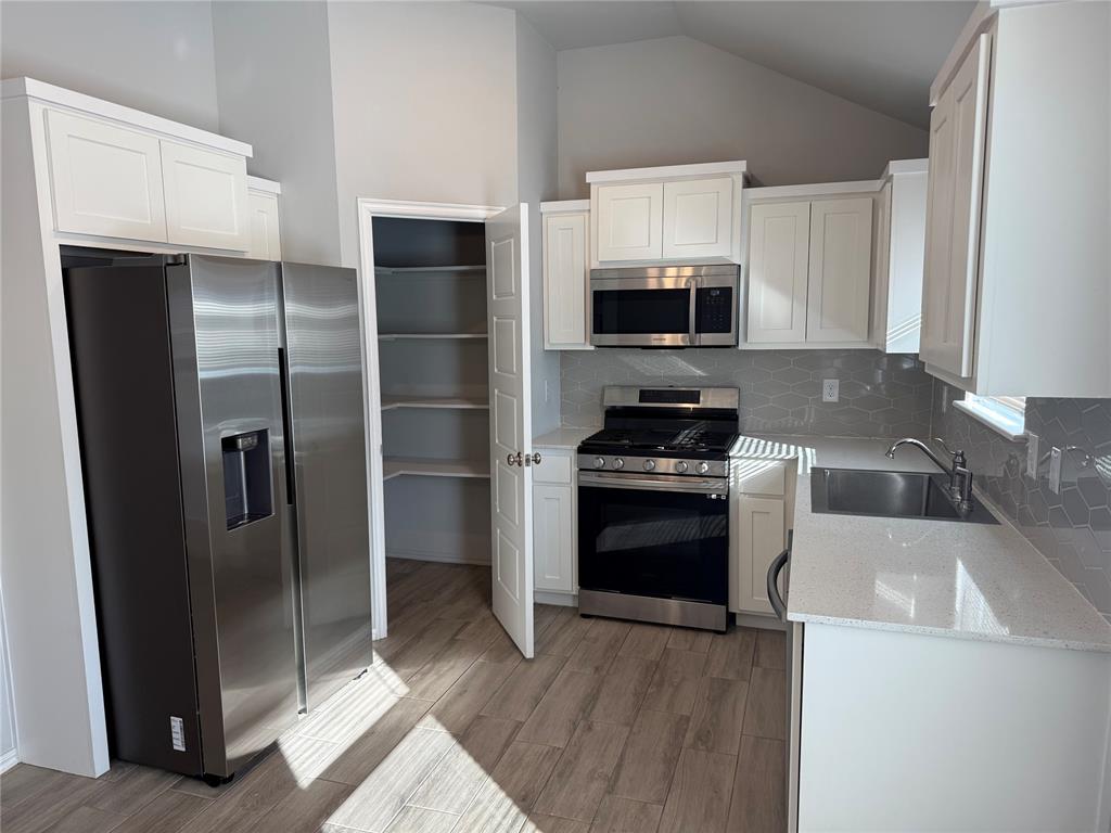 3724 Apple Villas Center