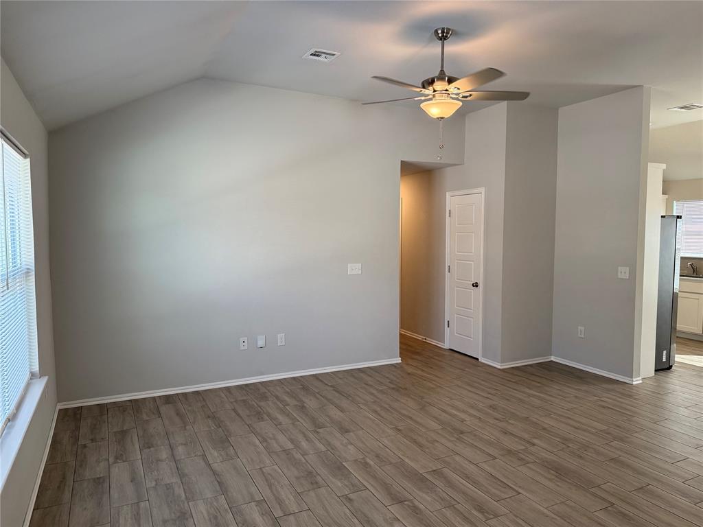 3724 Apple Villas Center