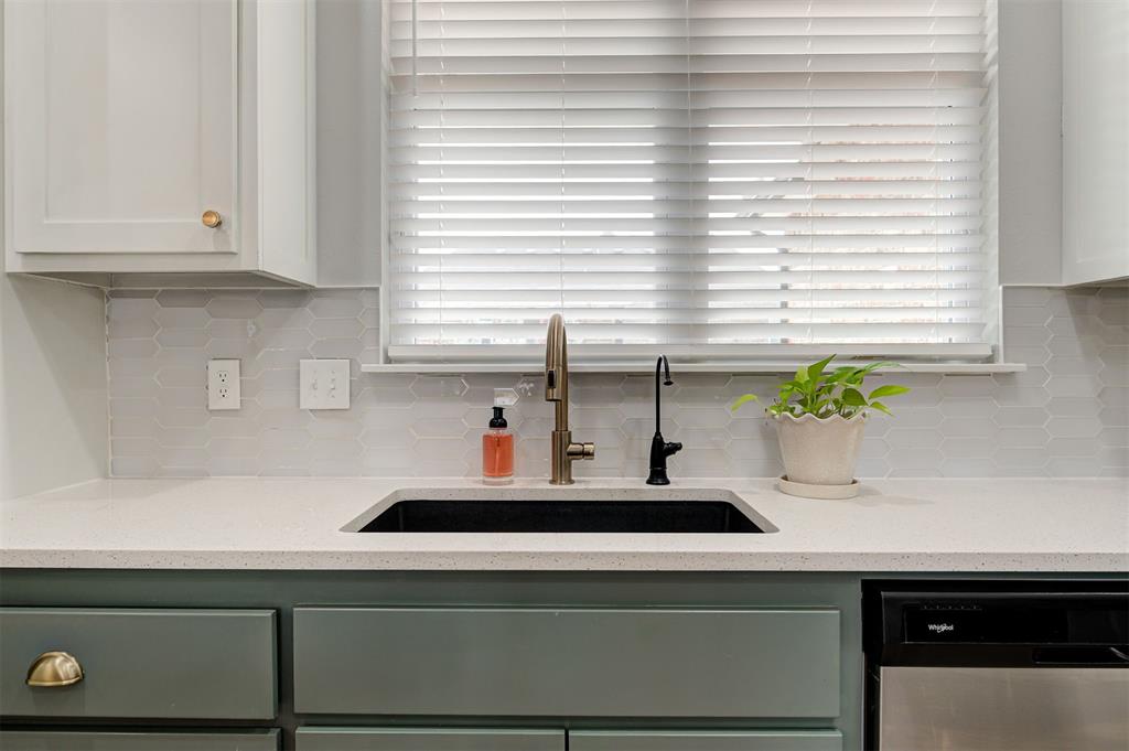 2286 NW 35th Street Street