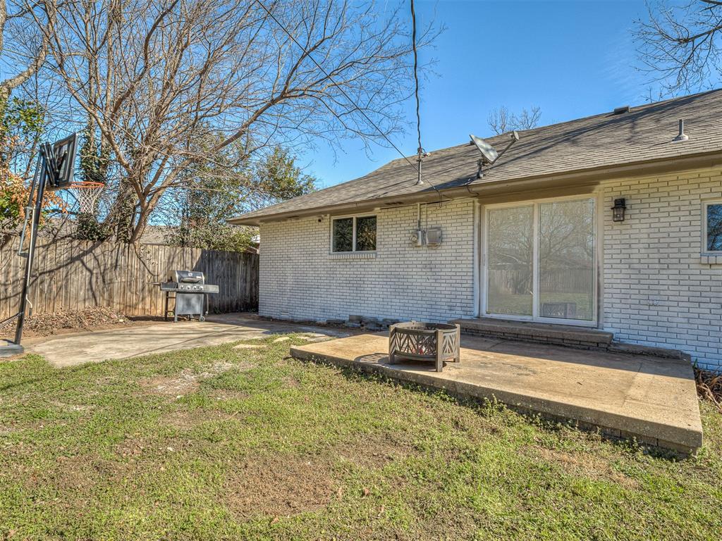 1520 N Hollywood Avenue