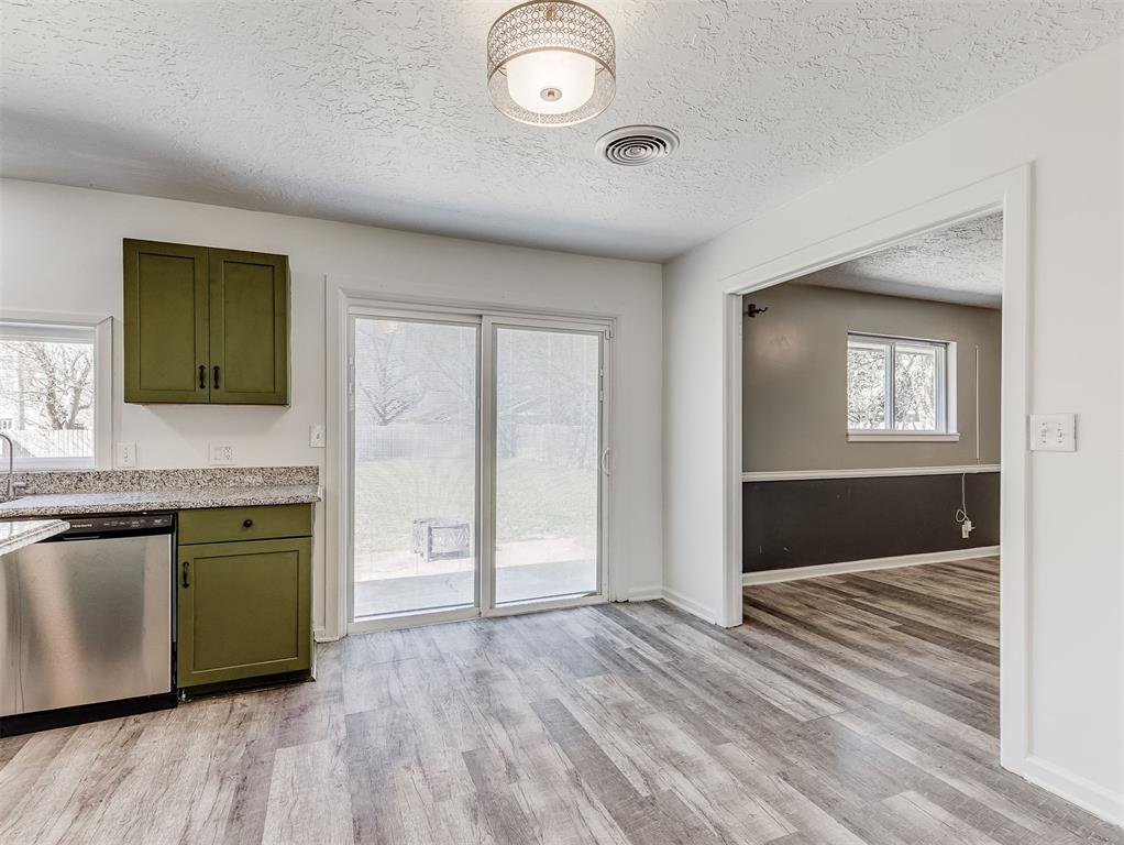 1520 N Hollywood Avenue