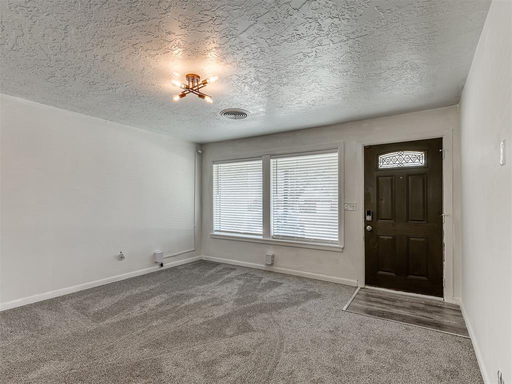 1520 N Hollywood Avenue