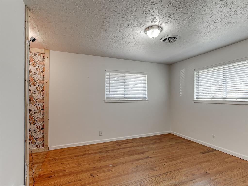 1520 N Hollywood Avenue