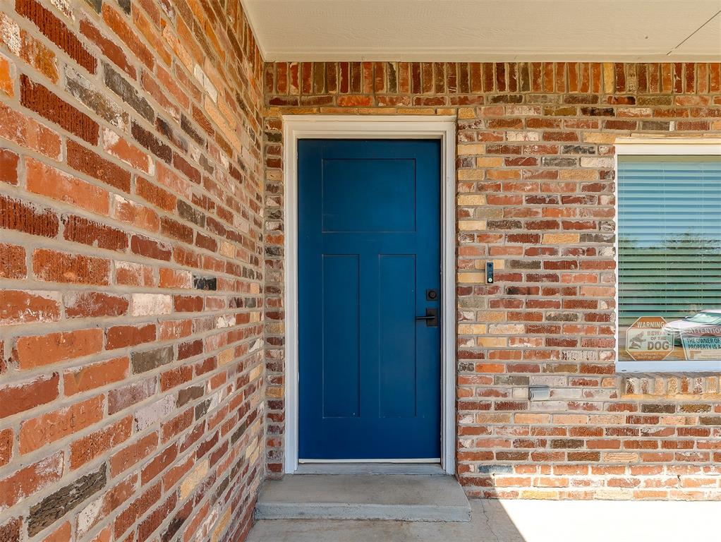 705 NE 38th Street