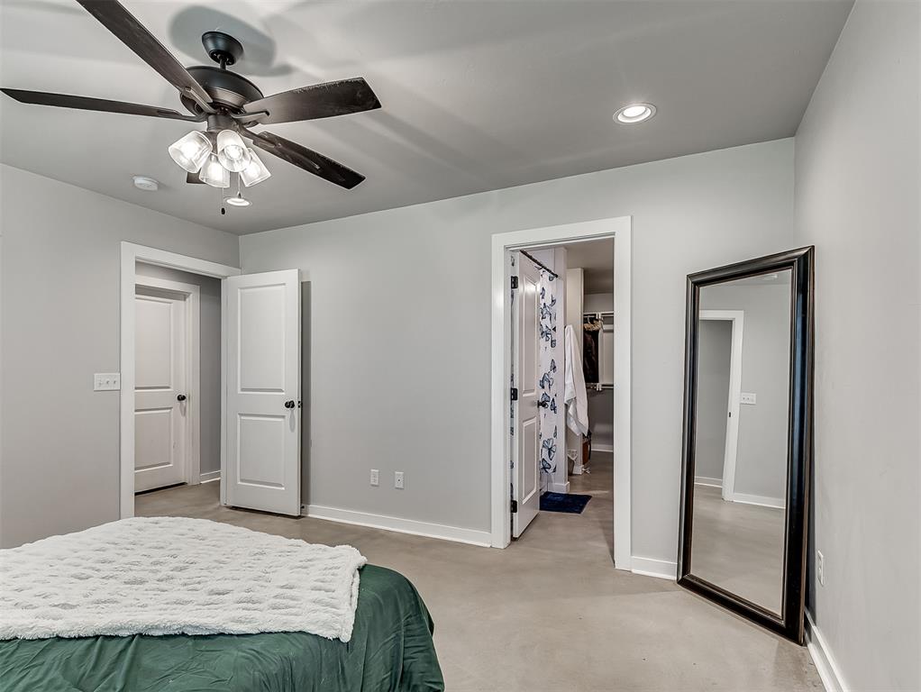 705 NE 38th Street