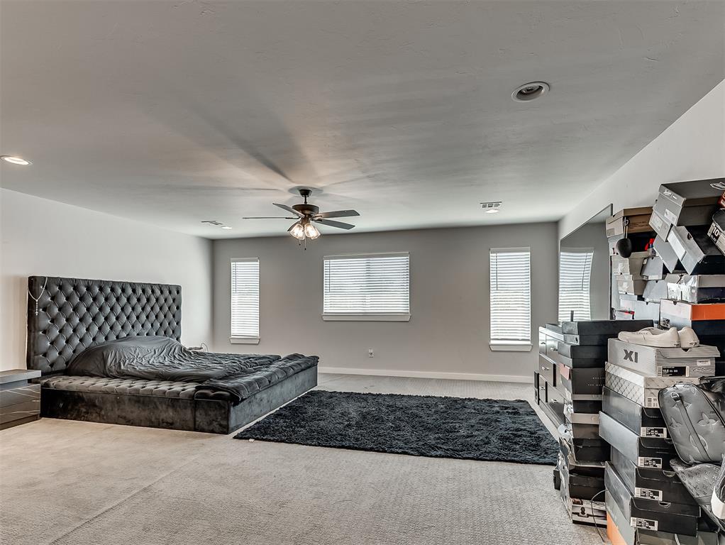 705 NE 38th Street