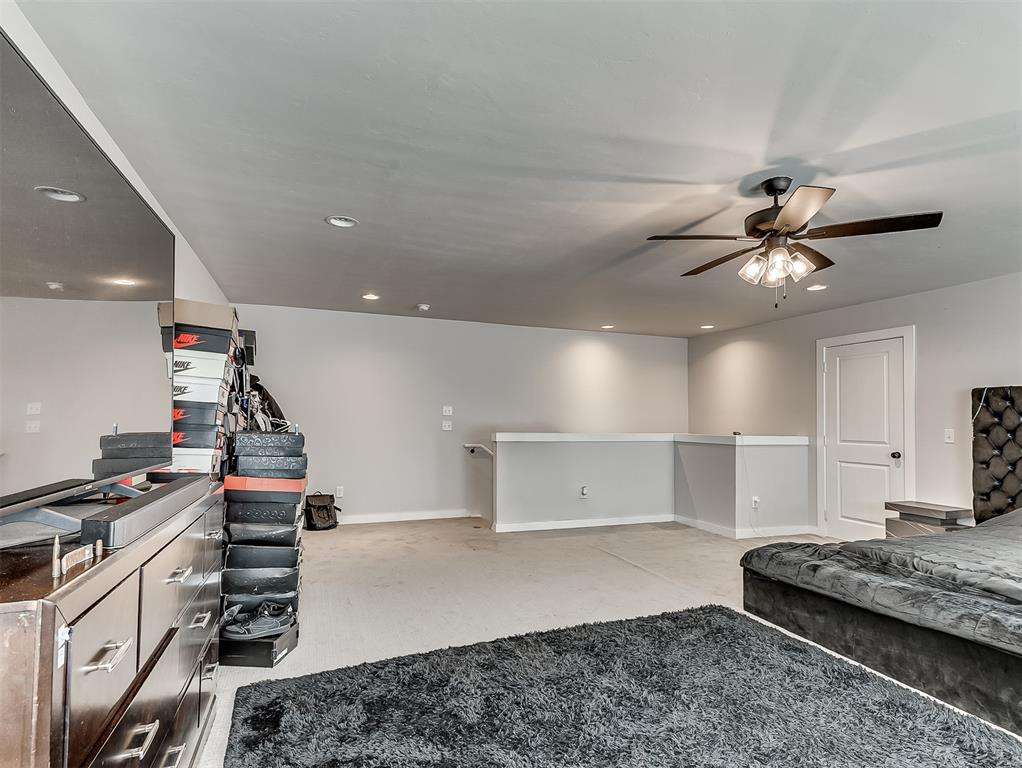 705 NE 38th Street