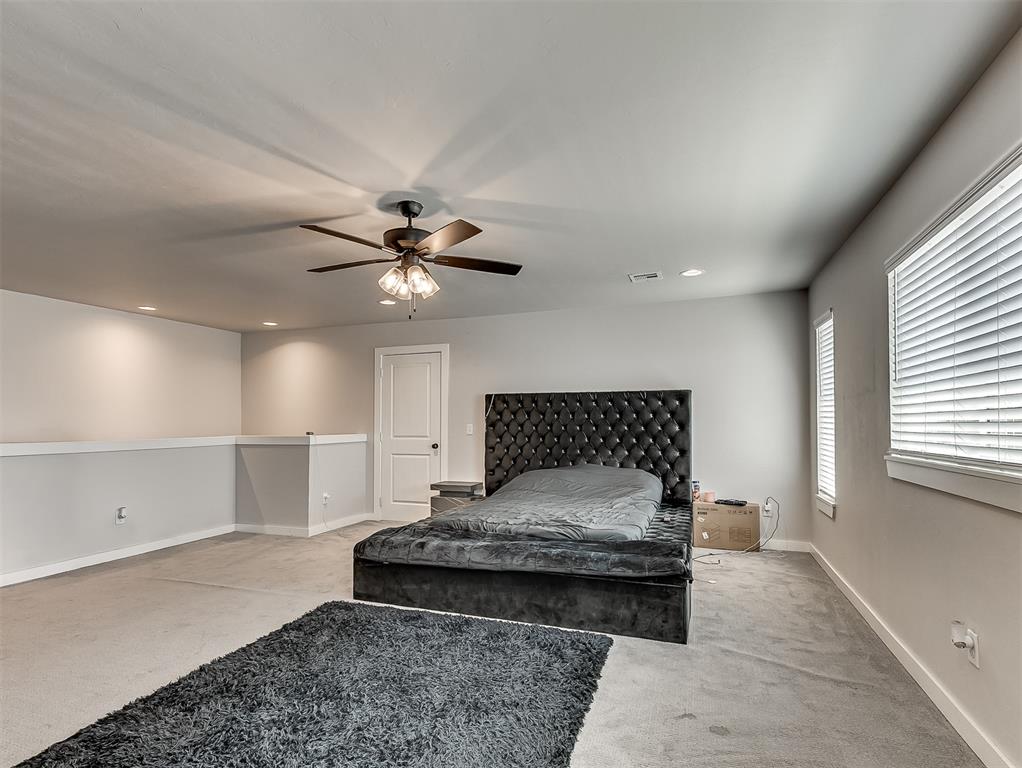 705 NE 38th Street