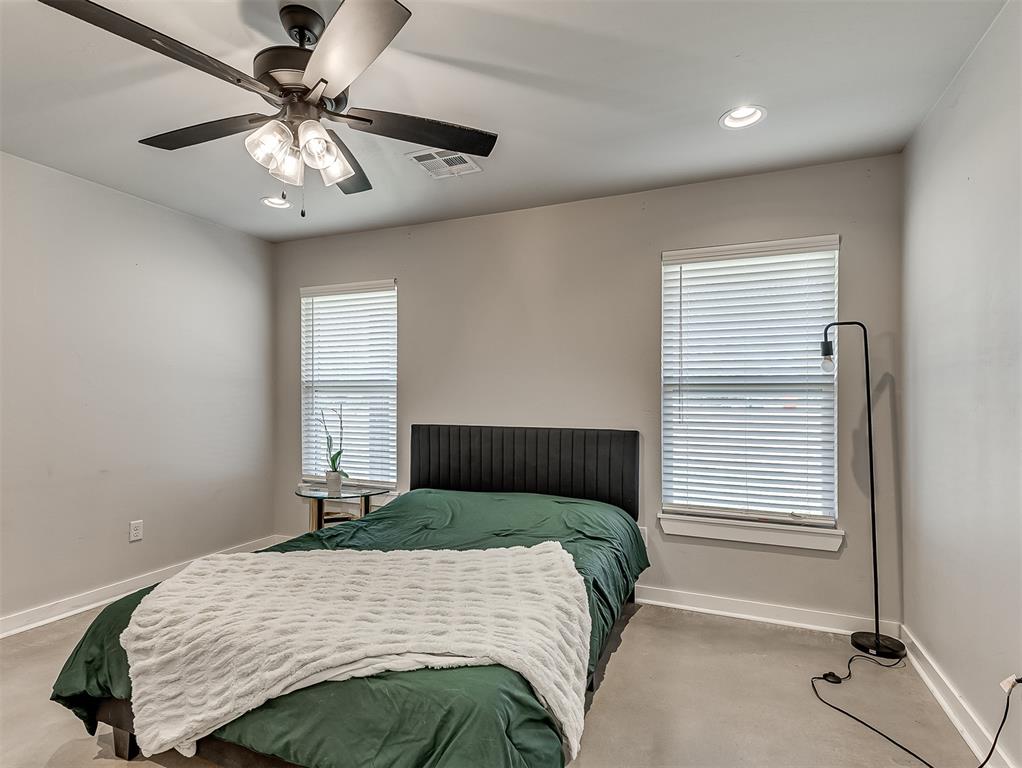 705 NE 38th Street