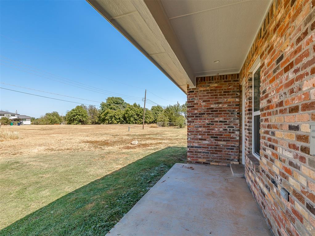705 NE 38th Street