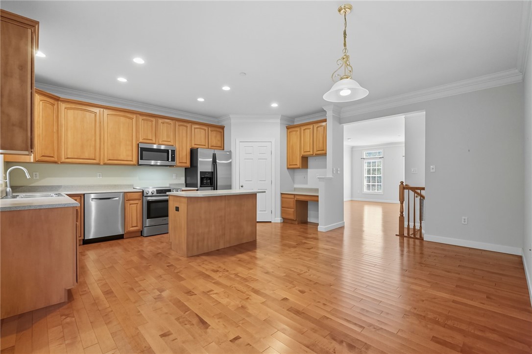 204 Park Square Lane