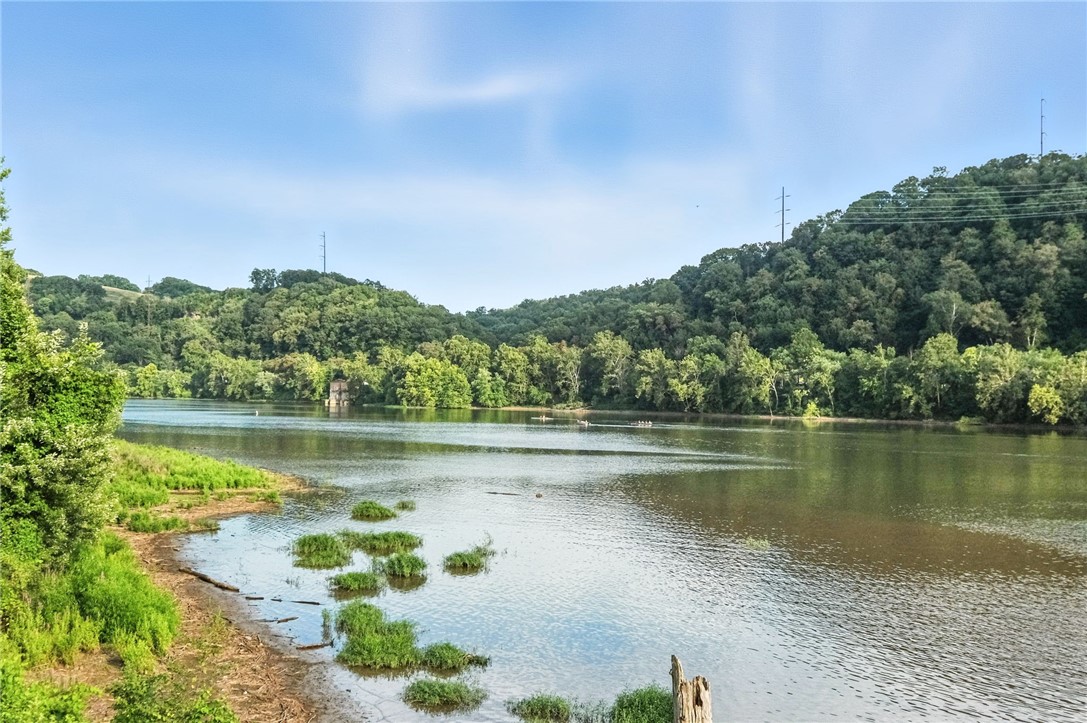 204 Park Square Lane