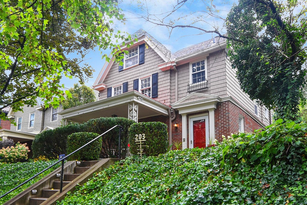 203 Elysian Street