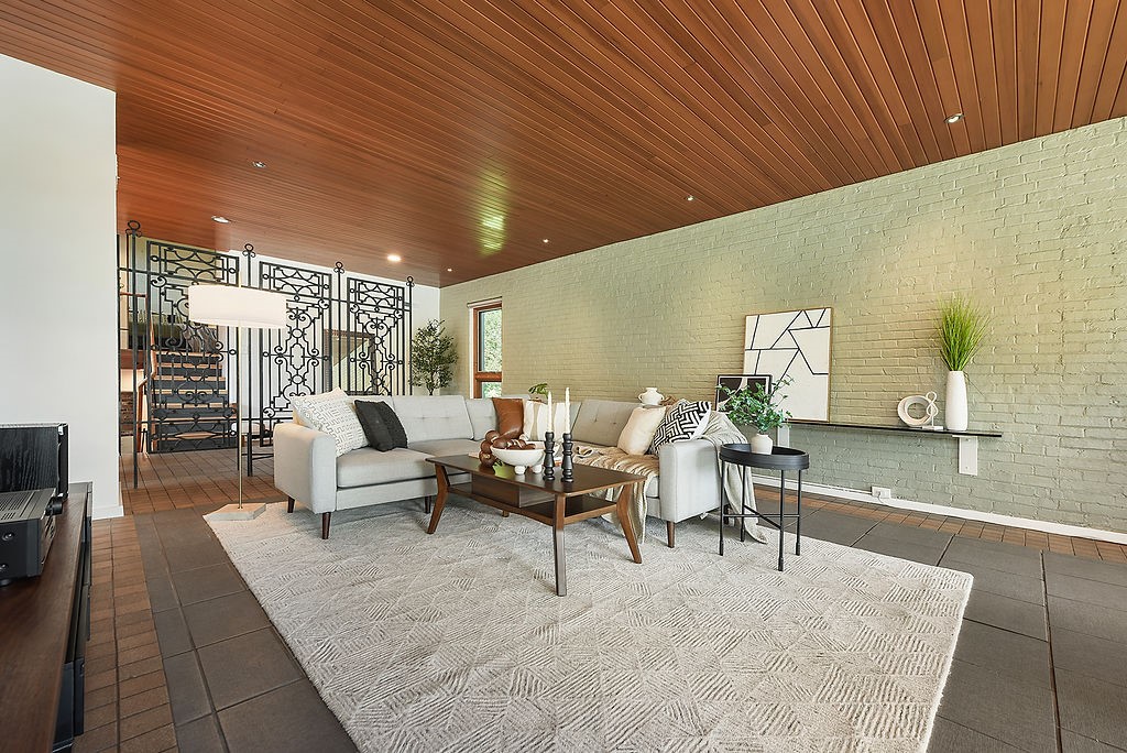 1531 Scott Lane