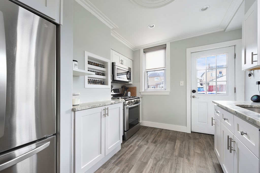 6906 Standish Street