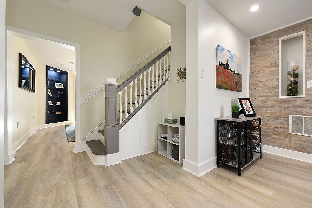 6906 Standish Street