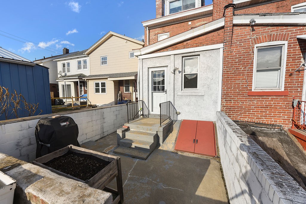 6906 Standish Street