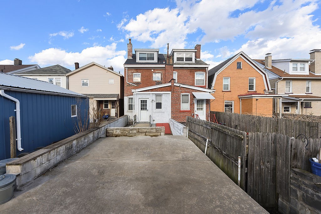 6906 Standish Street