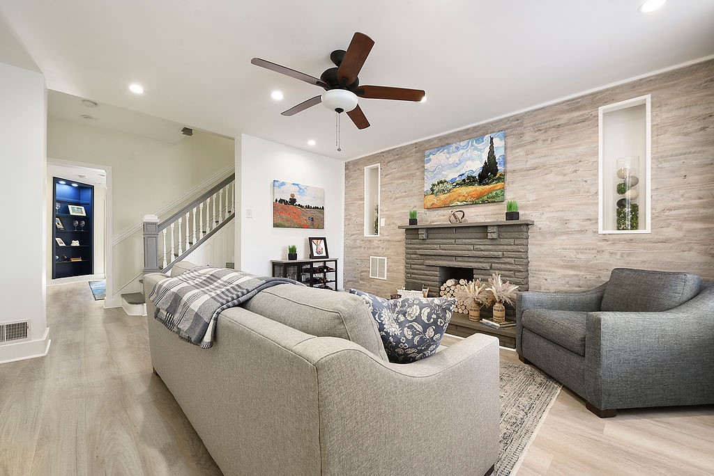 6906 Standish Street