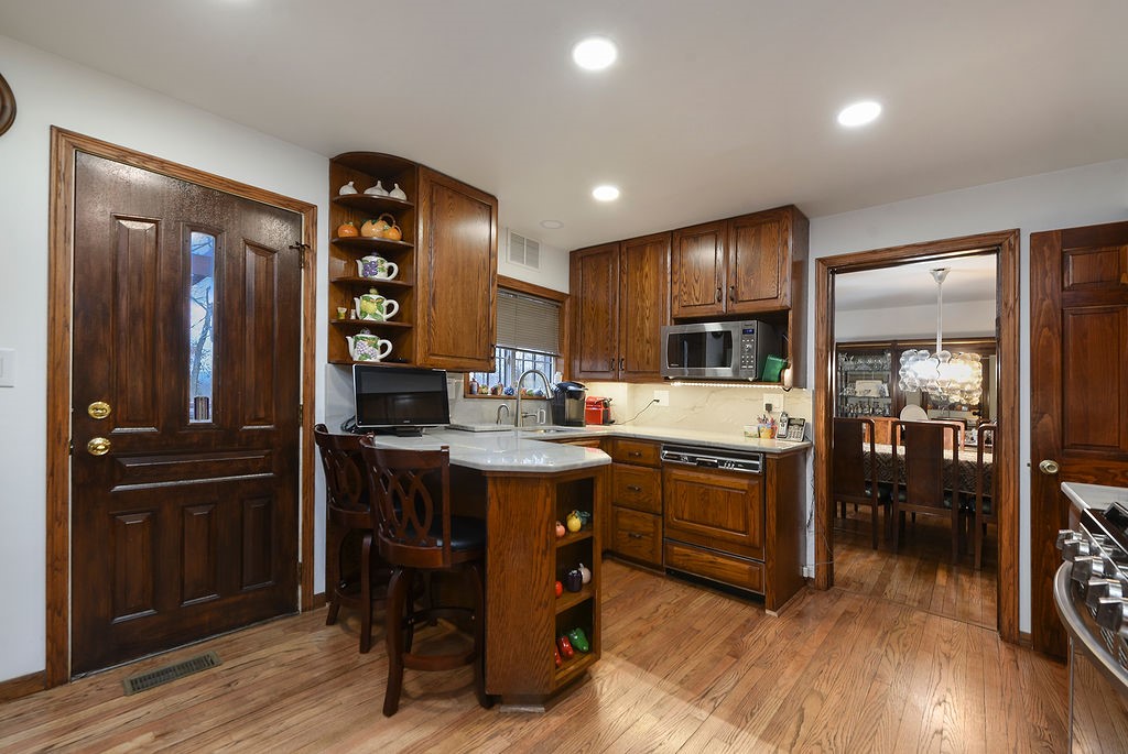 2205 Beechwood Blvd.