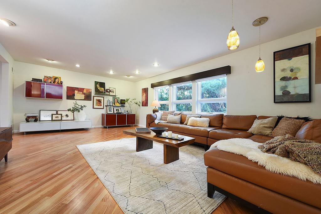 300 S Lang Avenue