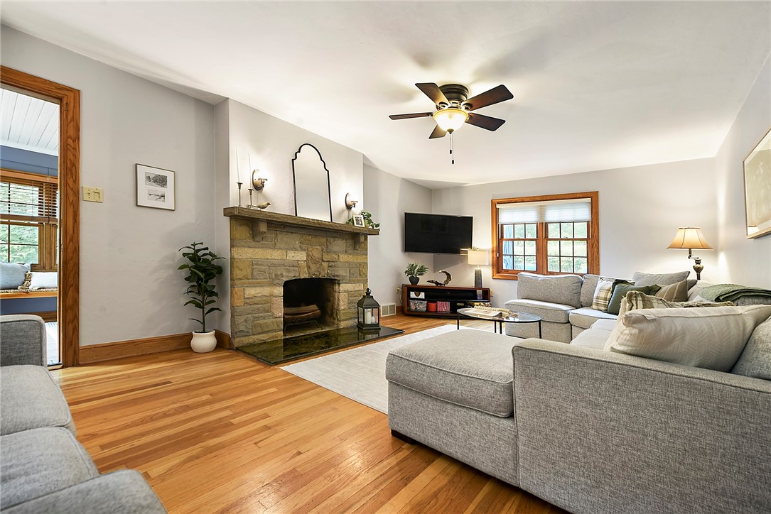 138 Siebert Rd