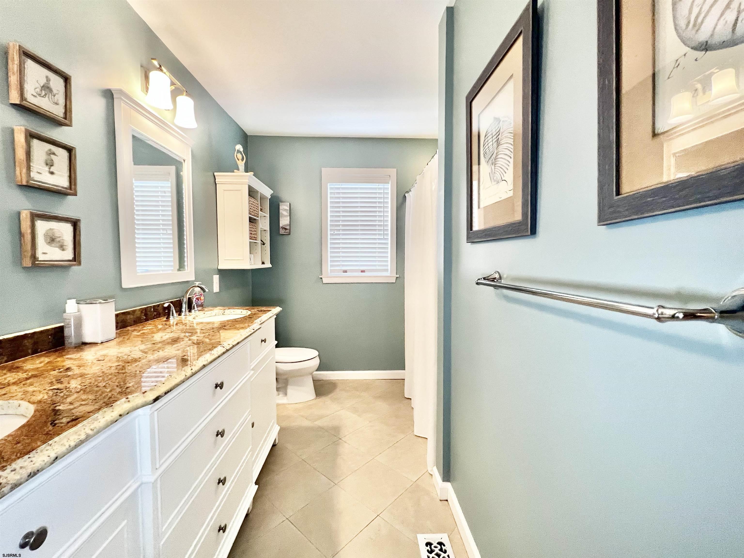 4221 Asbury Ave Unit: 1