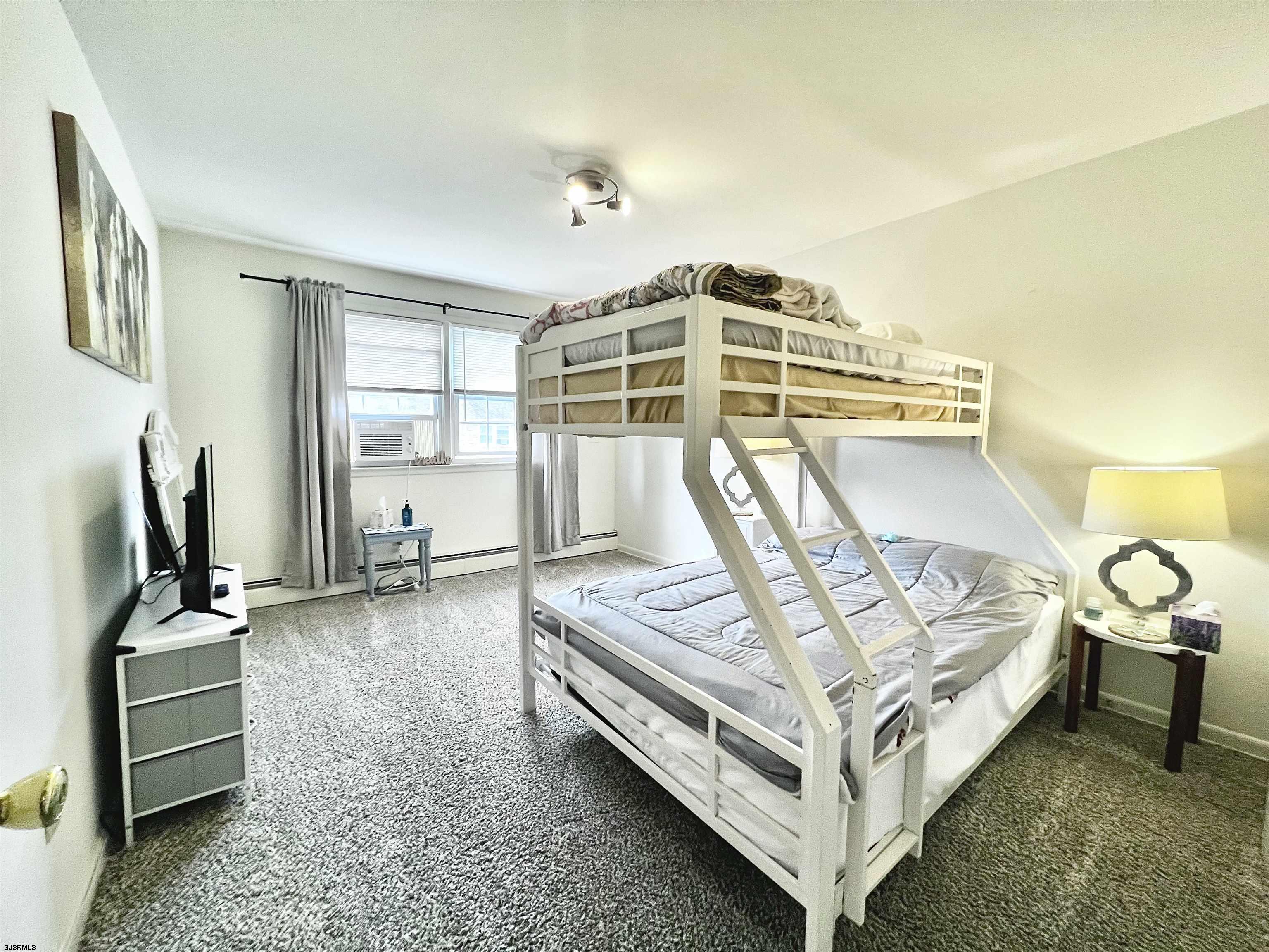 705 N Dudley Ave Unit: D10