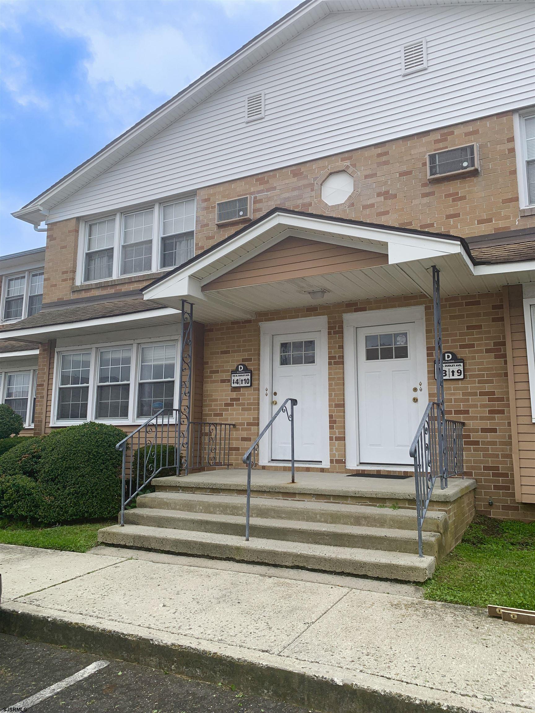 705 N Dudley Ave Unit: D10
