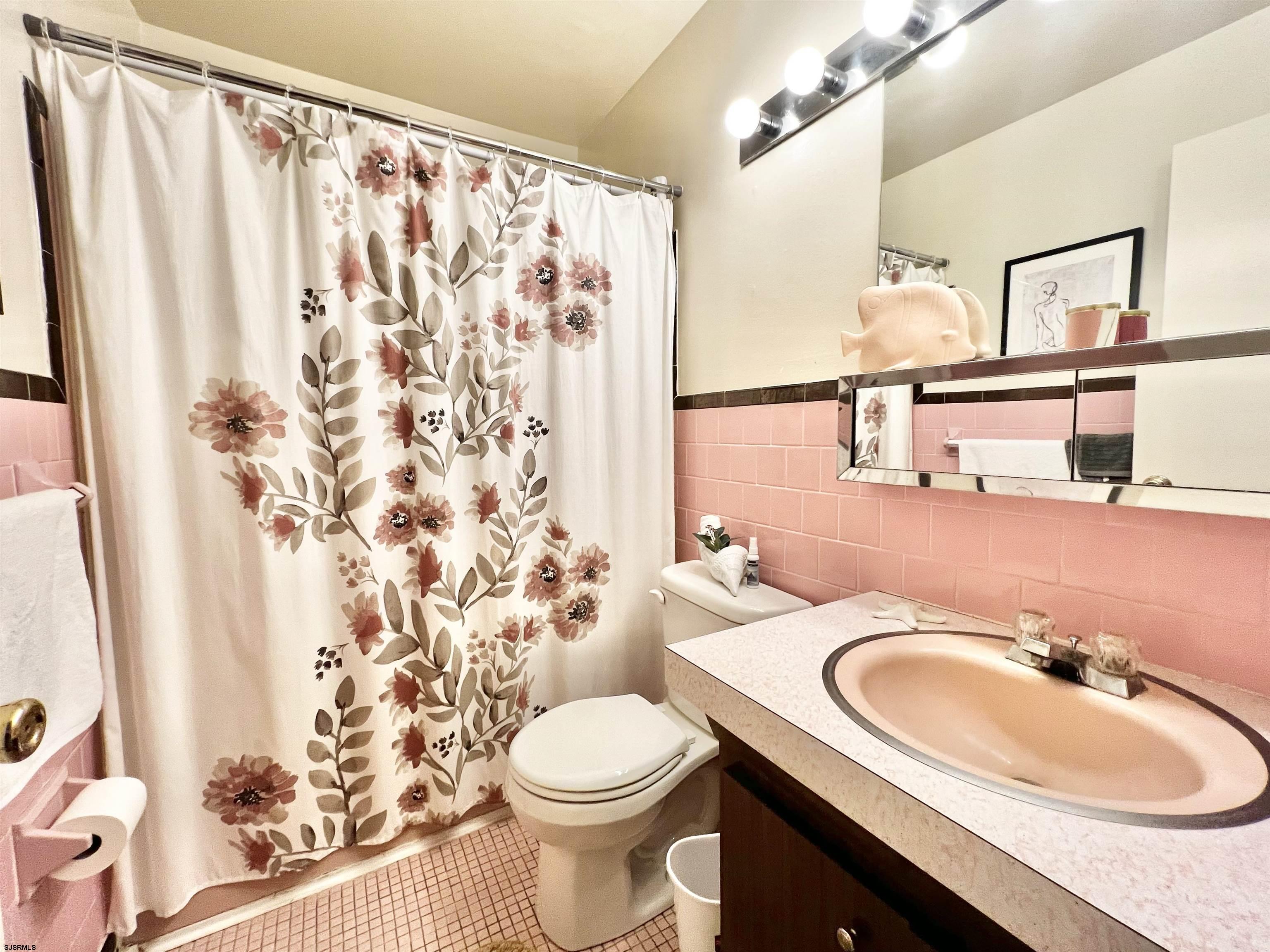 705 N Dudley Ave Unit: D10