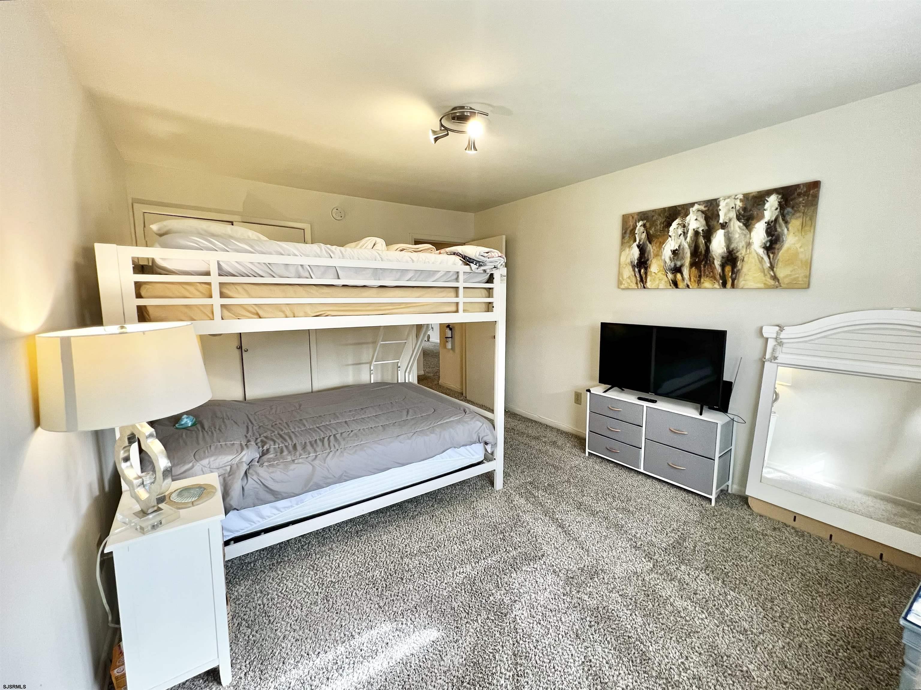 705 N Dudley Ave Unit: D10