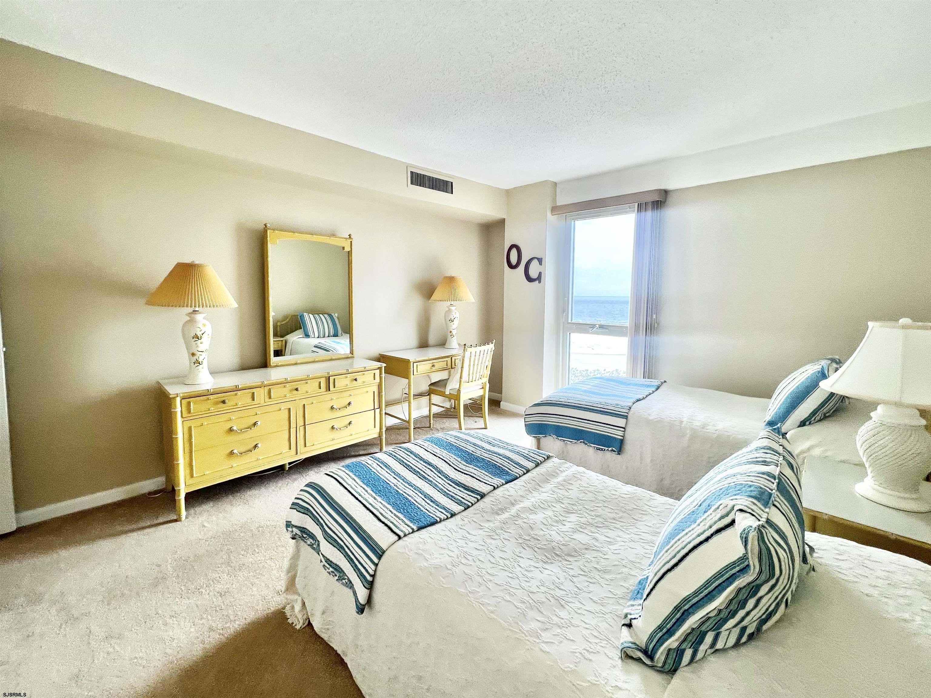 322 Boardwalk Unit: 707