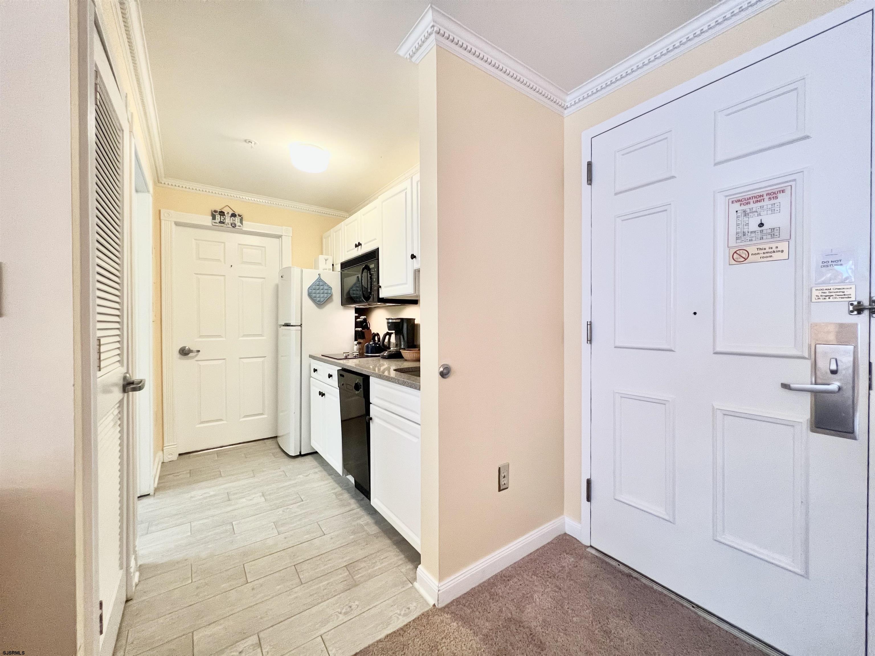 719 E 11th Street Unit: 515