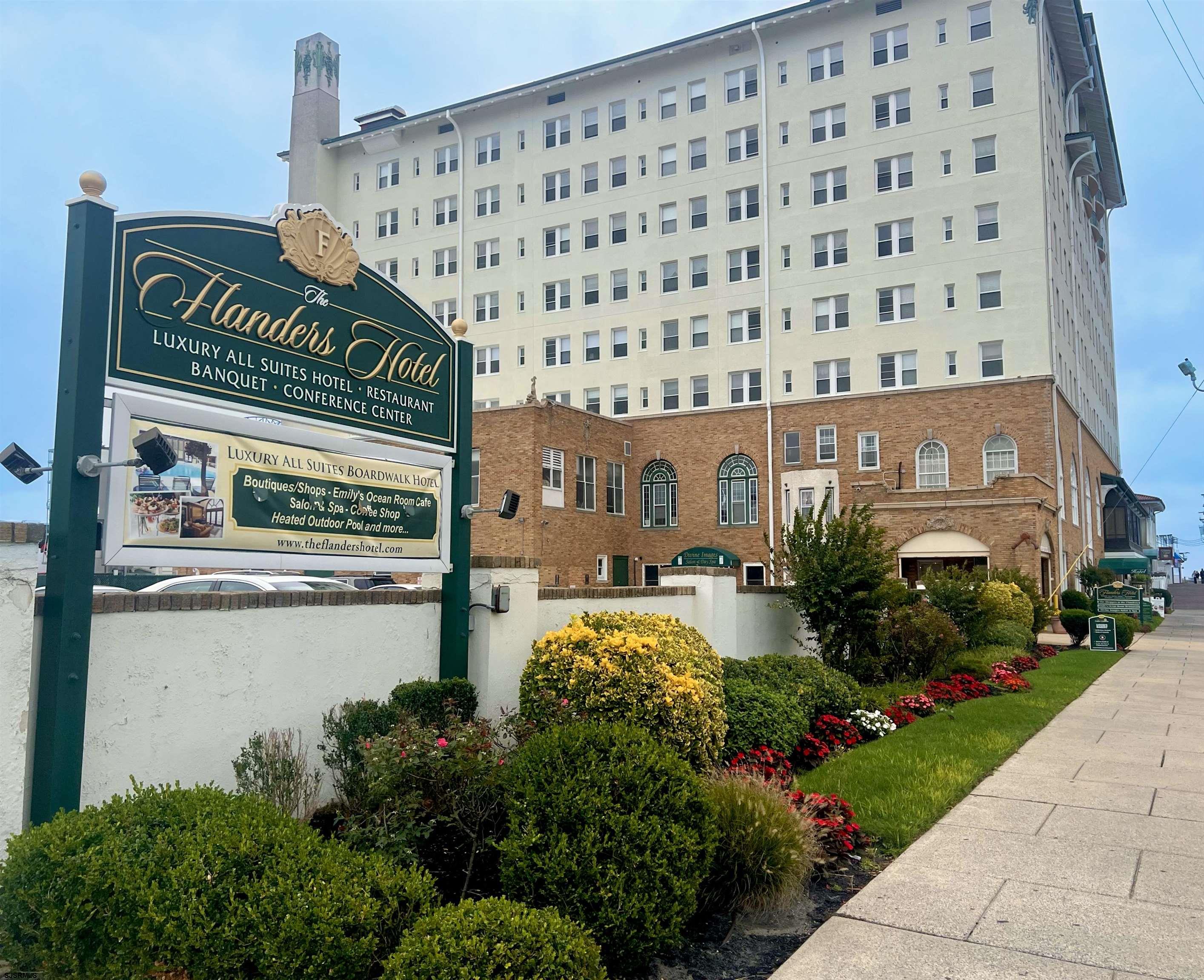 719 E 11th Street Unit: 515