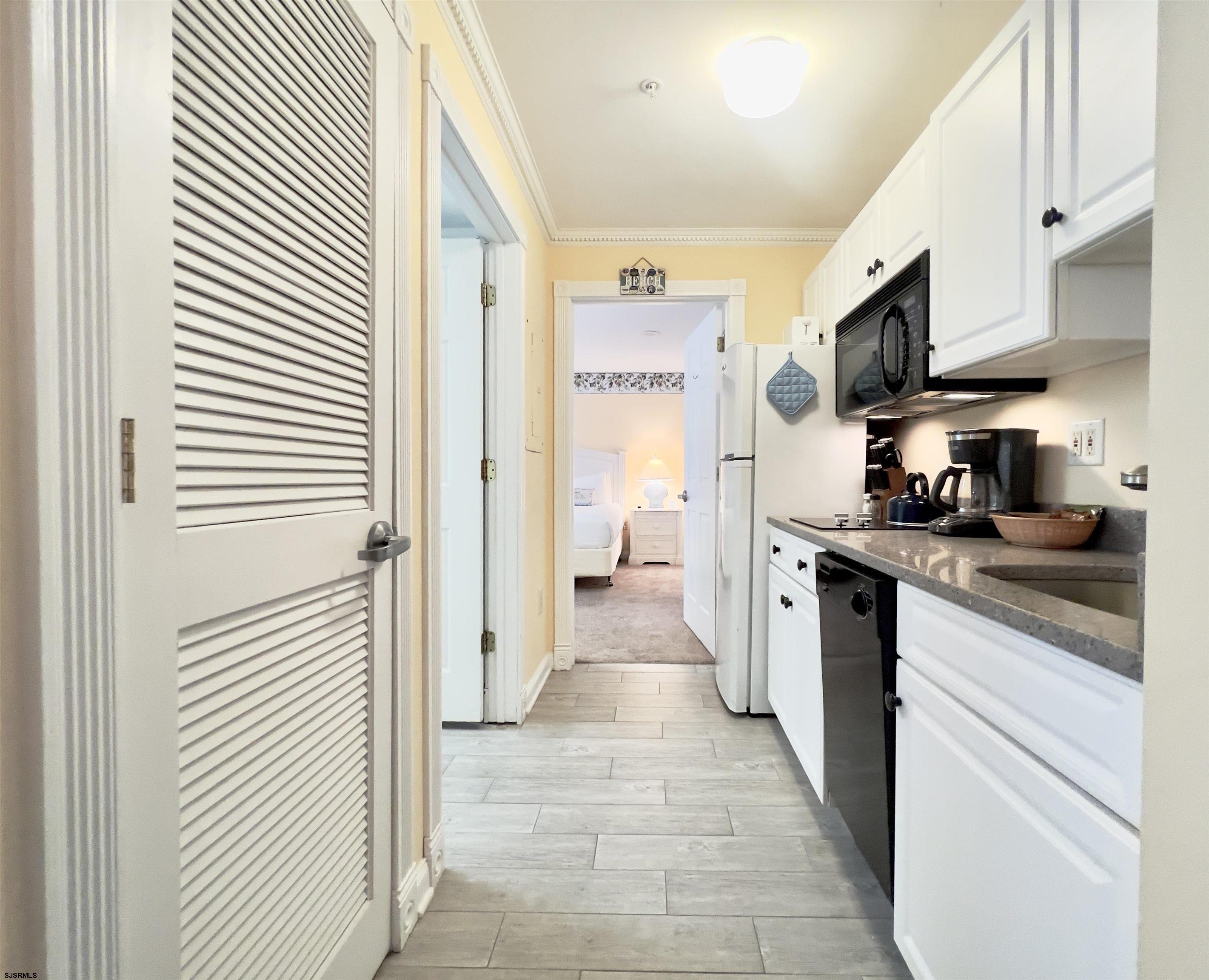 719 E 11th Street Unit: 515