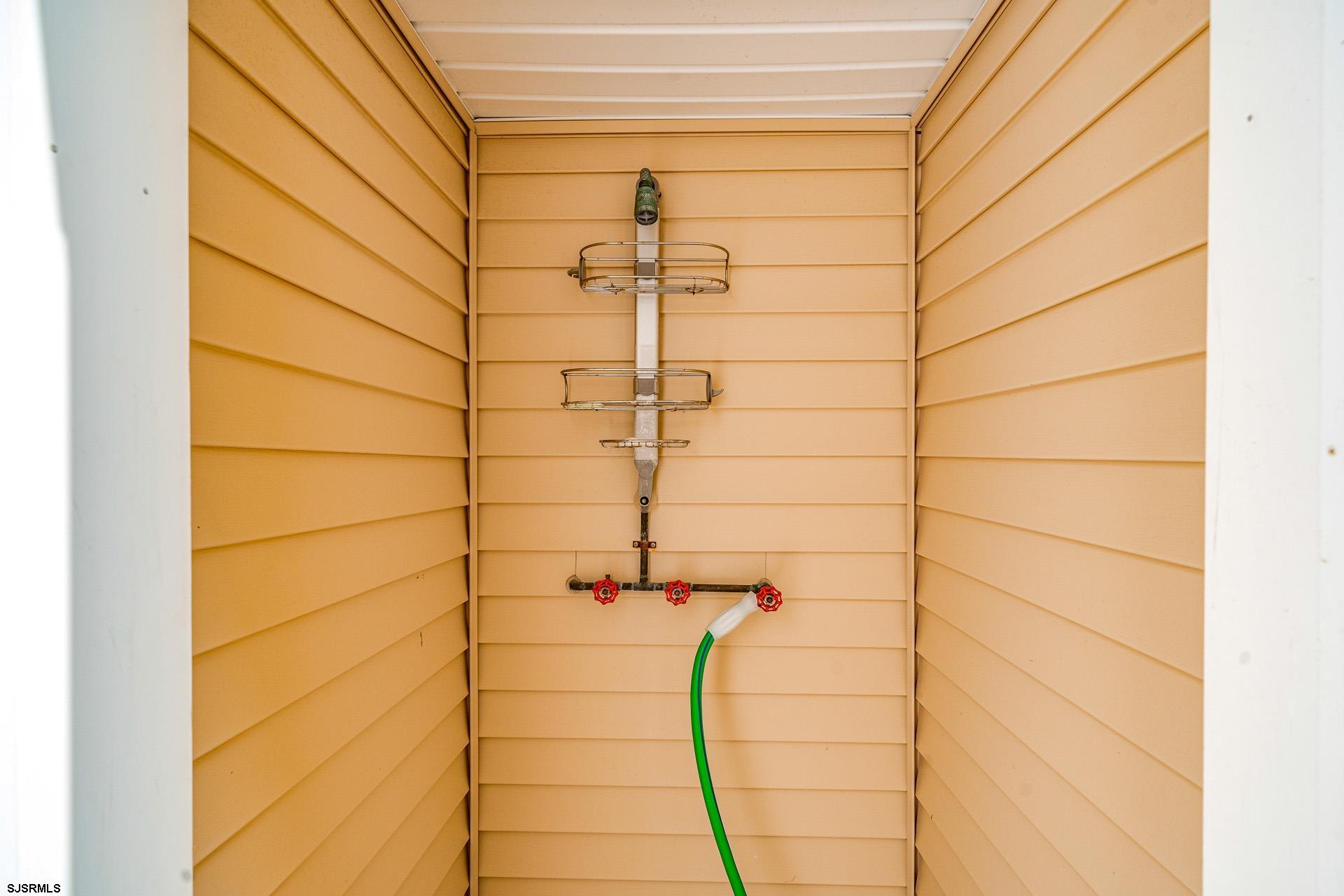 2728 Asbury Ave Unit: 1